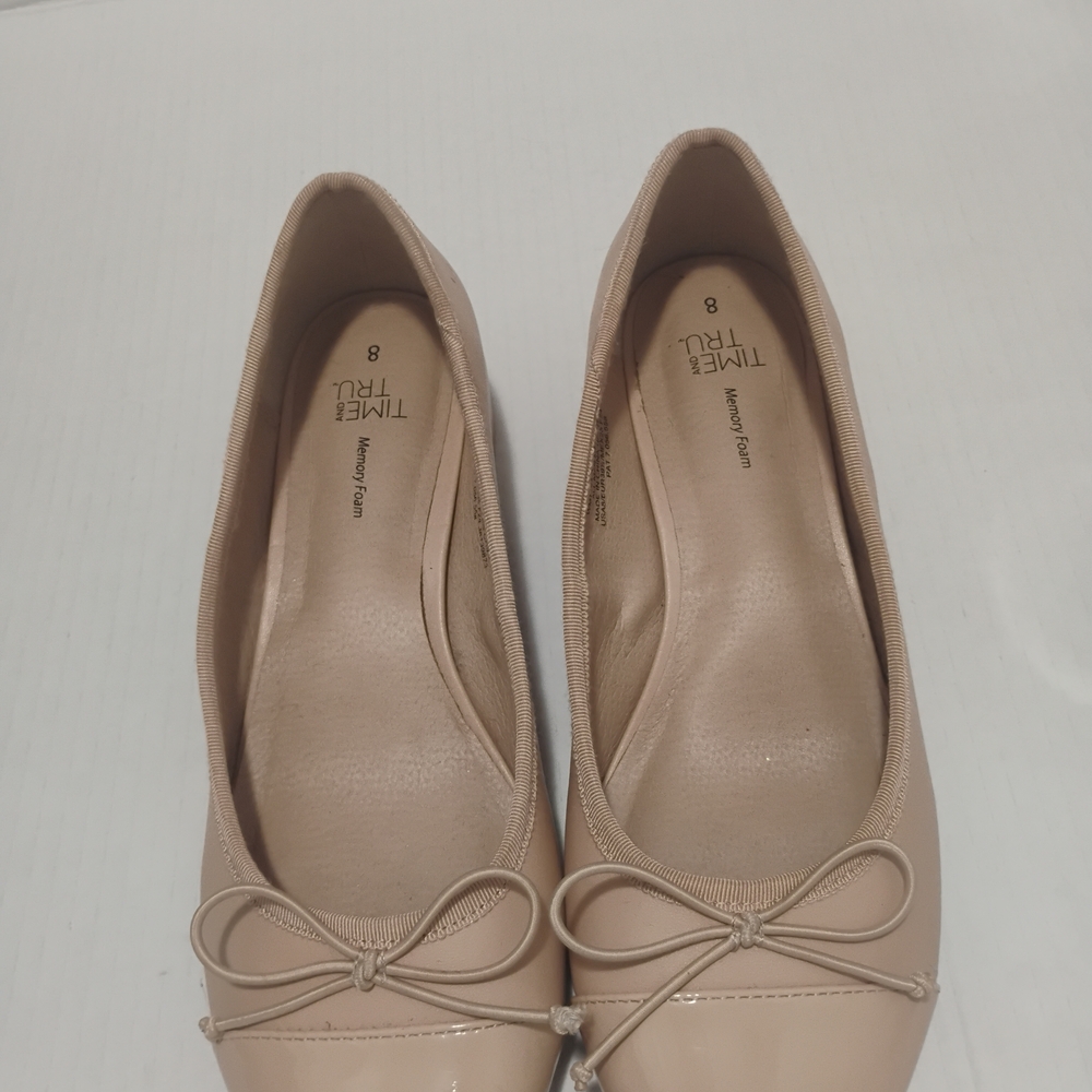 Time and Tru Women's Tan Ballet Flats